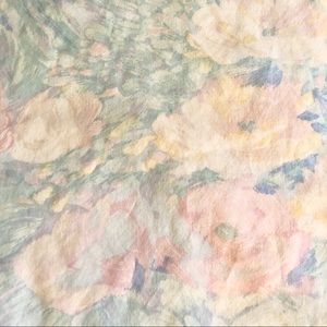 VTG 80’s Queen Size Flat Sheet - Pastel Floral